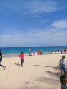 Destinasi Wisata Alam Pasir Putih Panjang di Desa Abason Bangkep