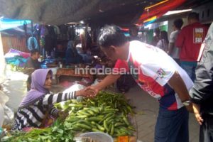 Blusukan Projo SulTeng di Pasar Masomba Bersama Rusdi Mastura